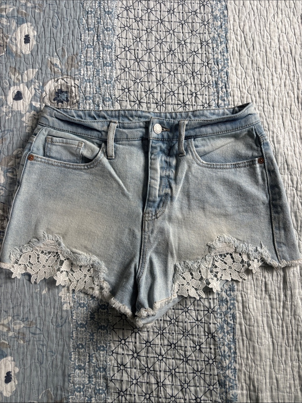 wild fable Light Blue Denim Shorts with White Lace Trim size 8. Like new.